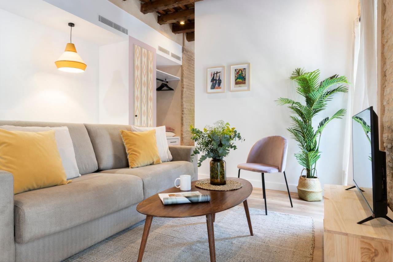 Magno Apartments Feria 132 Sevilla Eksteriør bilde