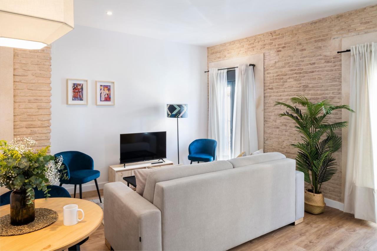 Magno Apartments Feria 132 Sevilla Eksteriør bilde